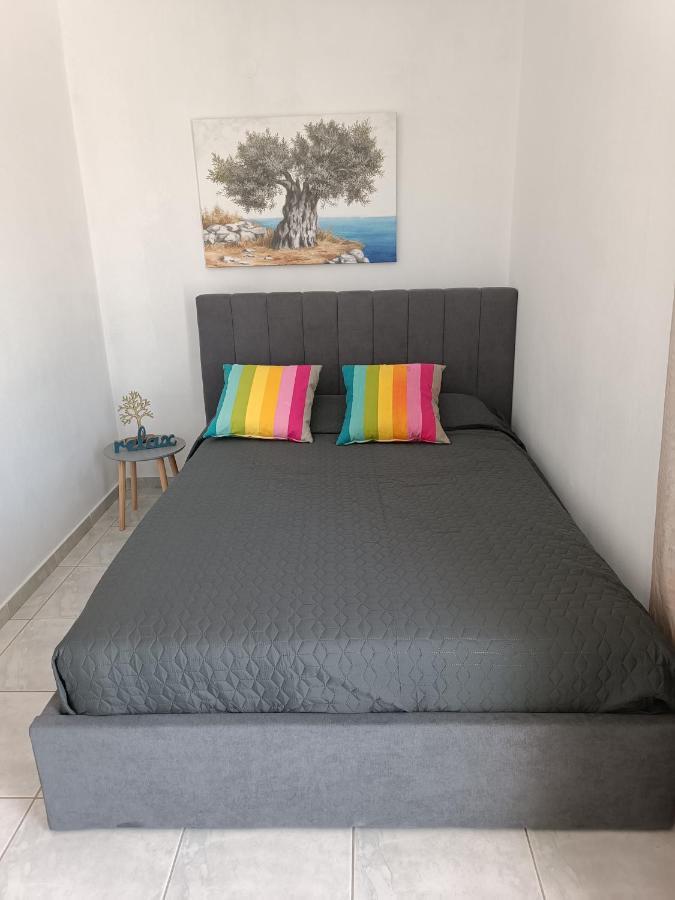Maria Studios & Apartment